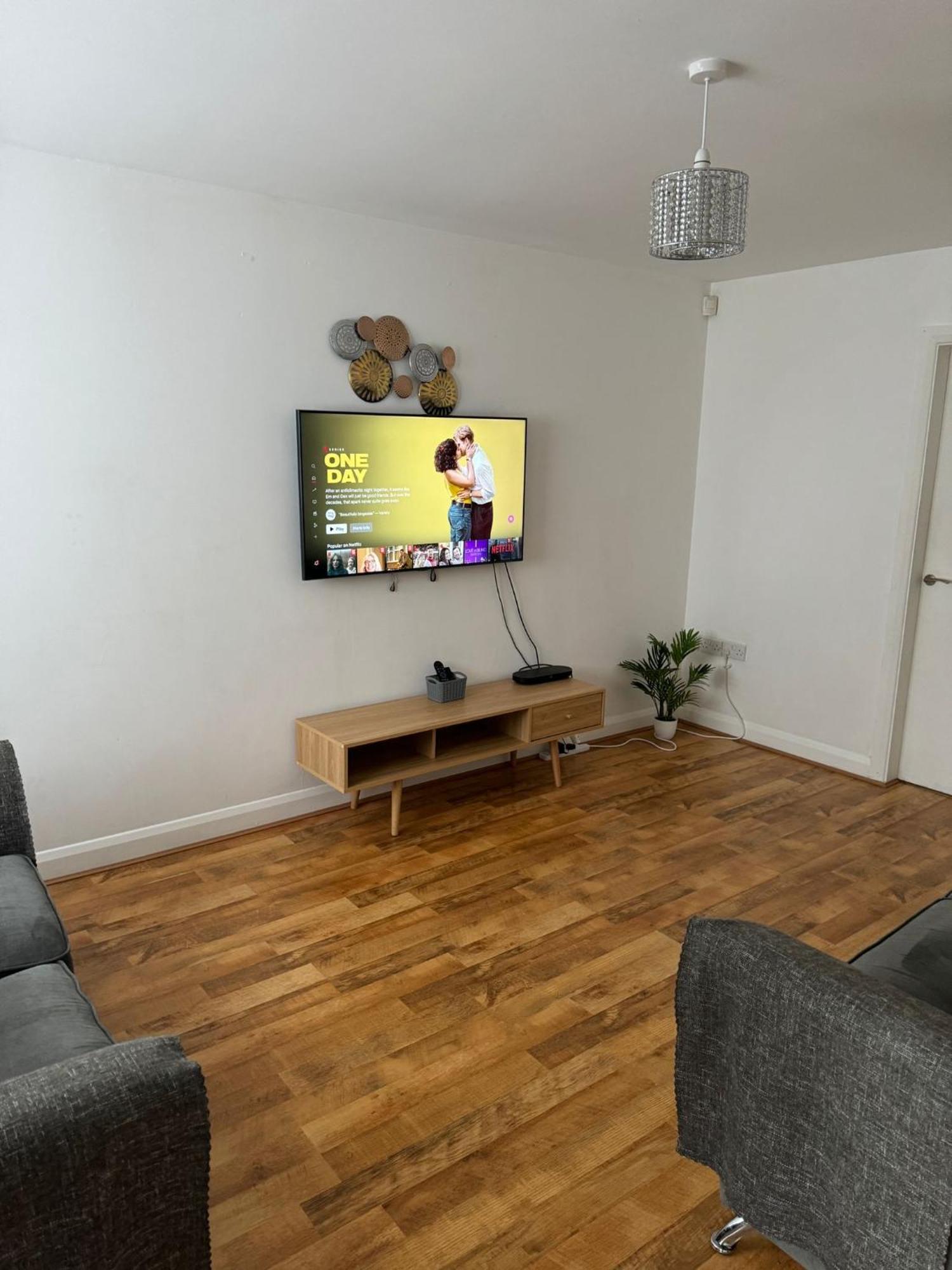 Home Sleeps5-Netflix-Parking-Near City Centre-Etihad-Coop Live Manchester Exterior photo